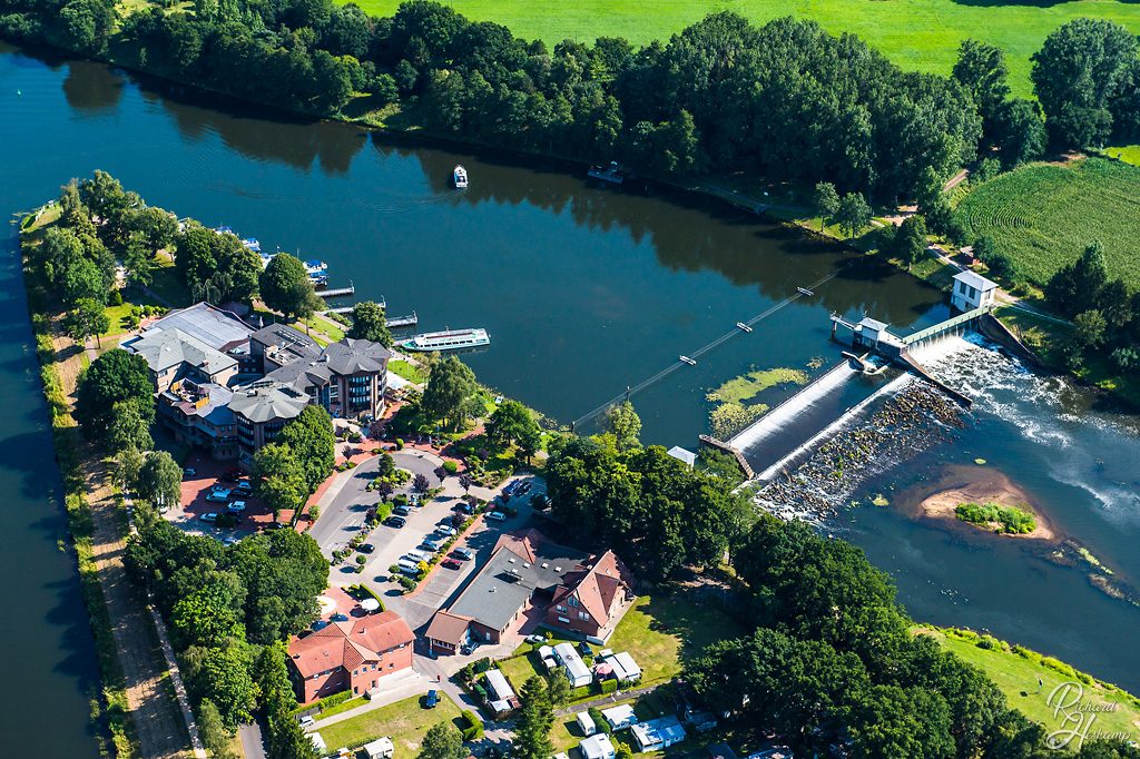 Ems und Kanal in Hanekenfaehr - Luftbild